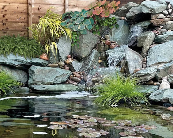 Green Slate Rockery c.250 MM
