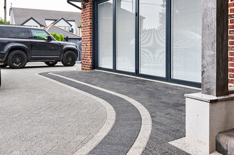 Invicta Trio Block Paving - 60 mm - Covers Pack 9.53 sqm