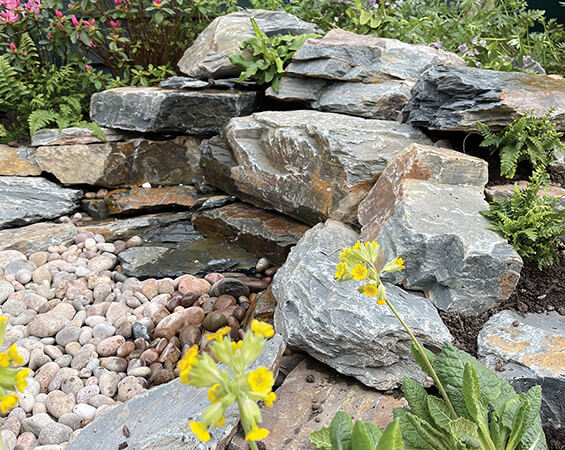 Rustic Slate Rockery c.250 MM